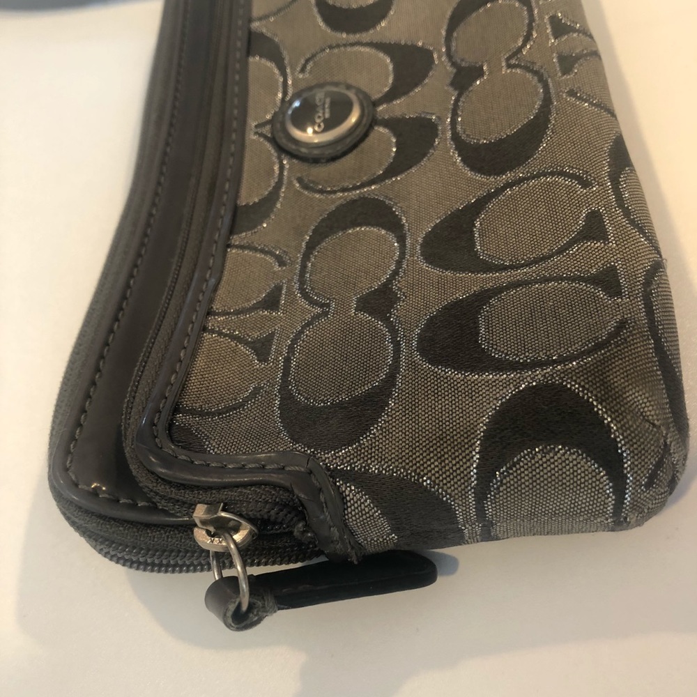 Coach Gray Tone on Tone Wallet - Picture 5 of 10